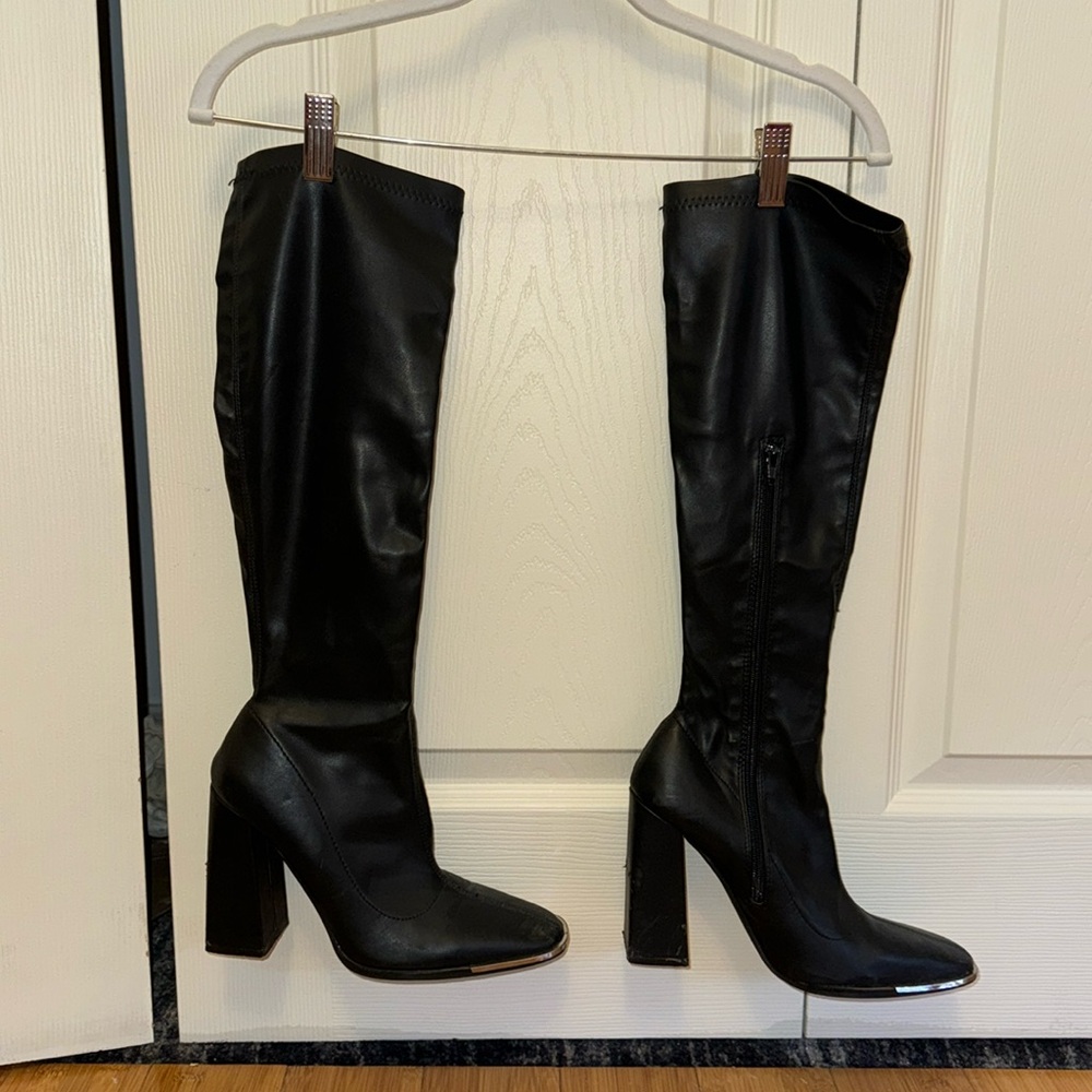 knee high block heeled boots